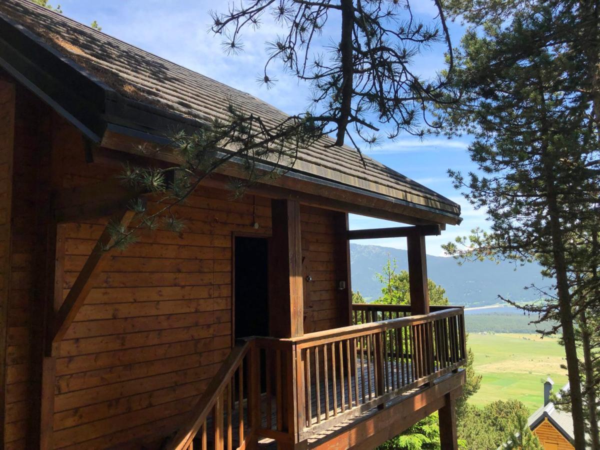 Chalet Vue Sous Cet Angles Esterno foto
